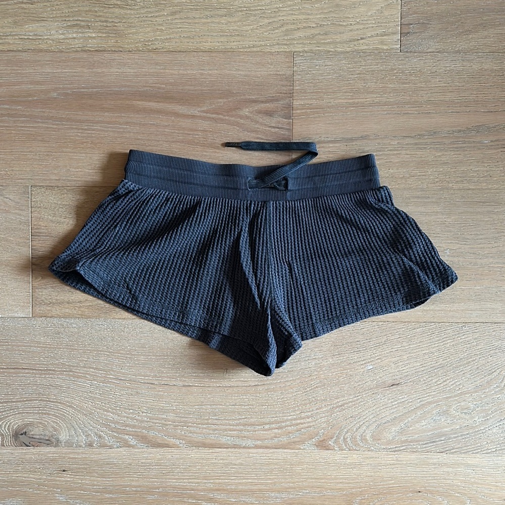 Feat Waffle Shorts